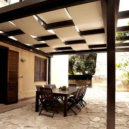 Esperanto Suite&pool Holiday home